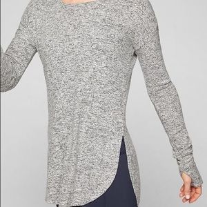 Athleta grey Pose long sleeve Size medium